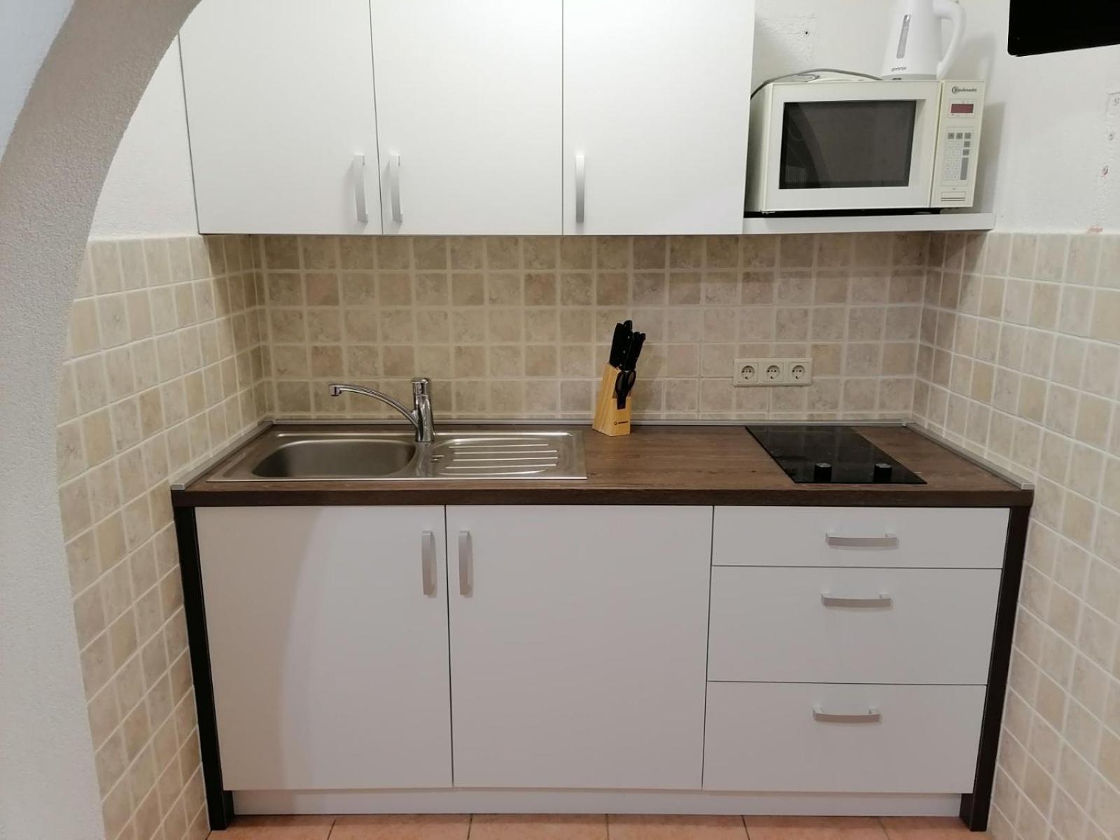 Apartmani Zganec 바슈카 외부 사진