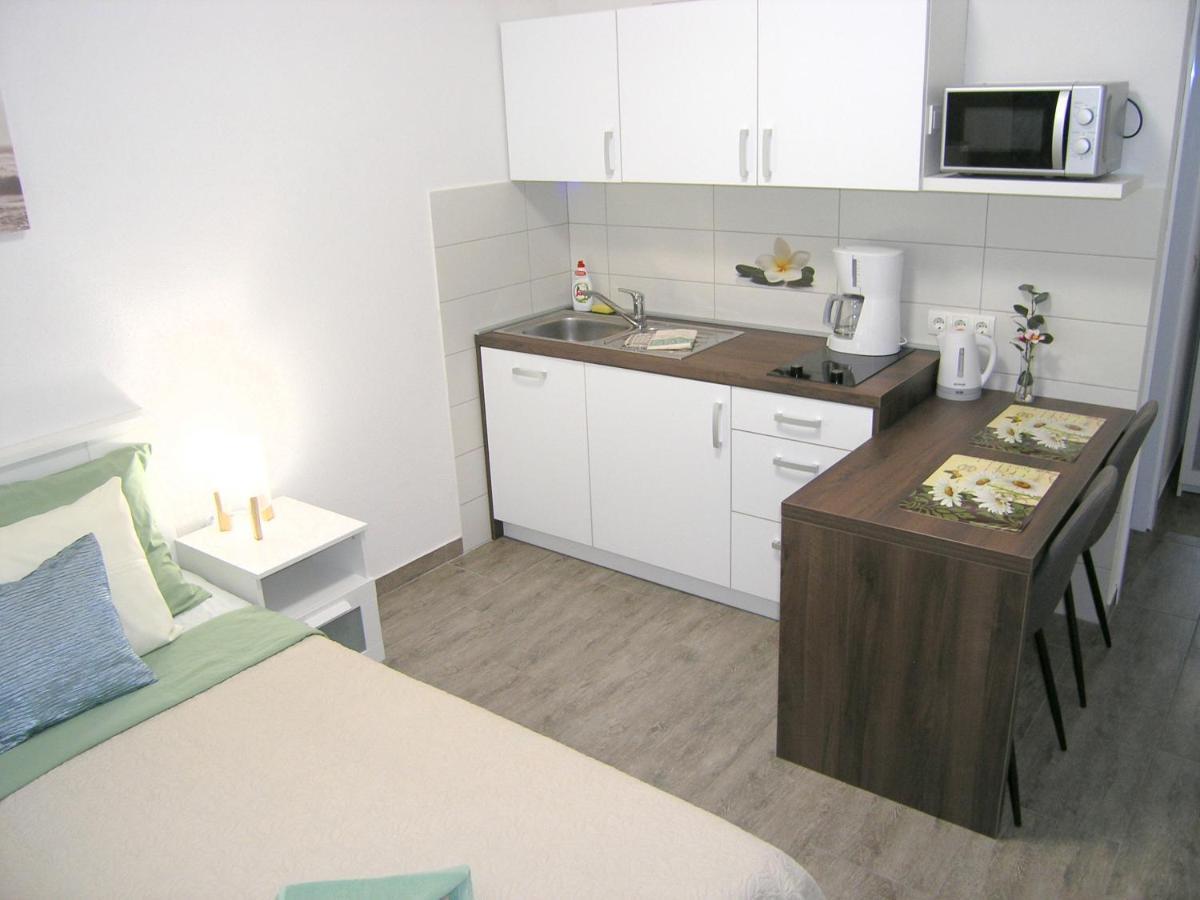 Apartmani Zganec 바슈카 외부 사진